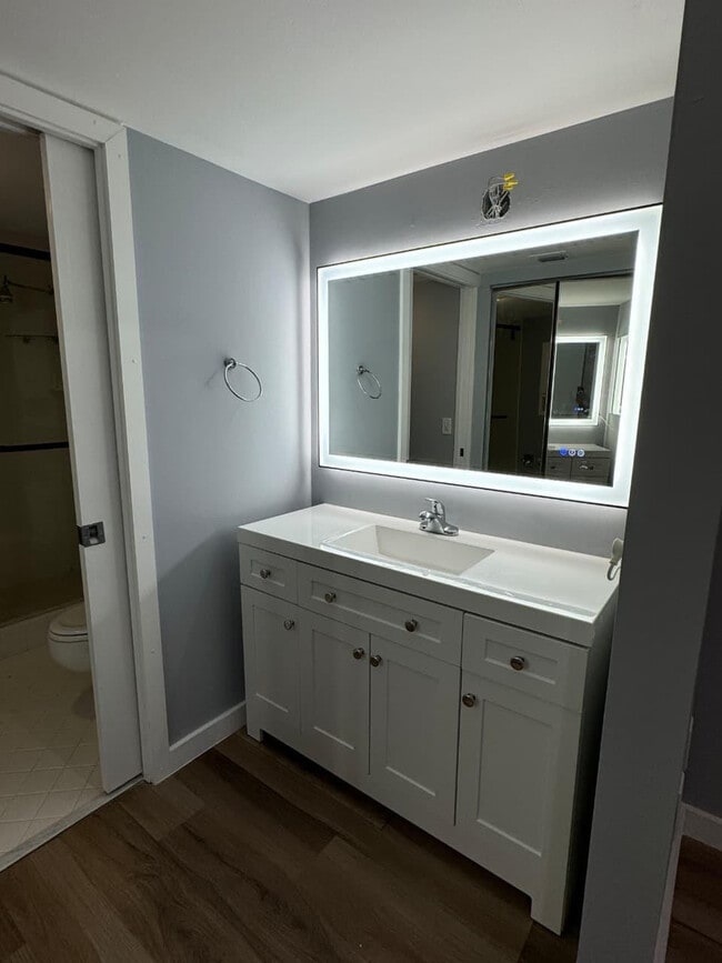 Building Photo - 1500 SW 131st Way