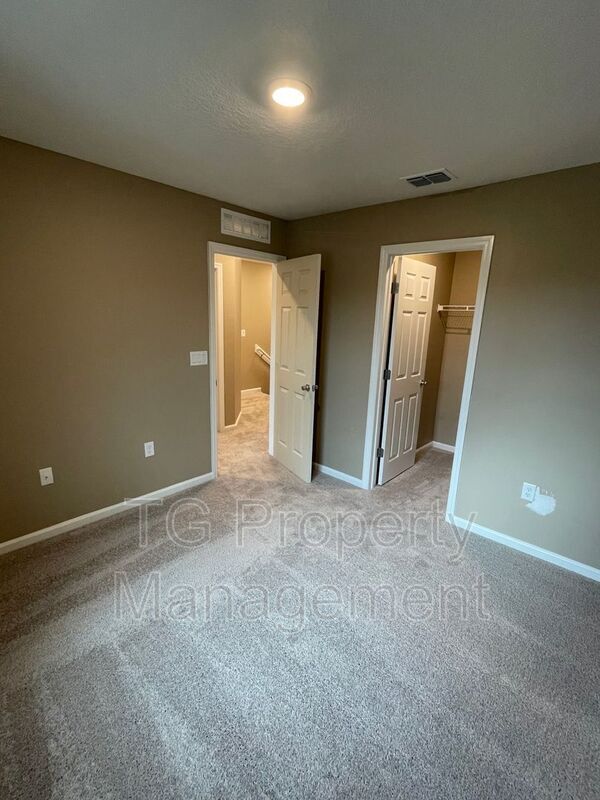 Building Photo - 99 Great Star Ct