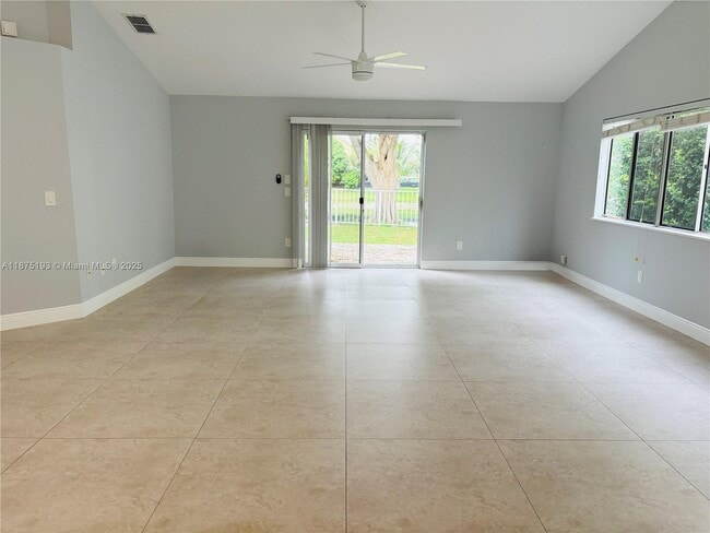 Building Photo - 8579 Dynasty Dr