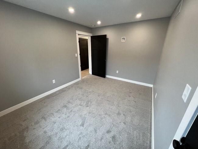 Building Photo - Jones Building