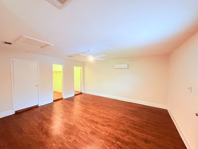 Building Photo - Big Meadow (1508)