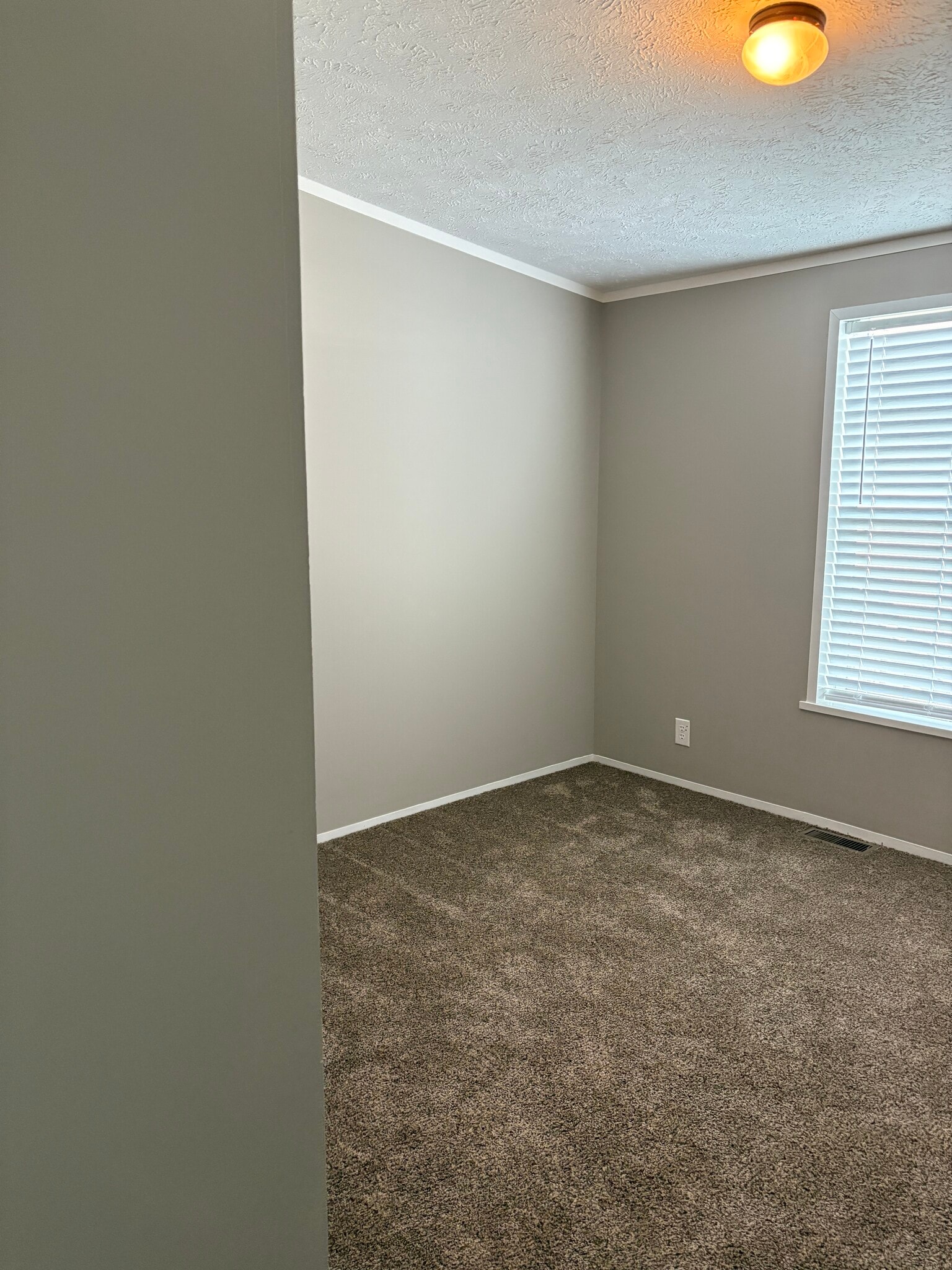 Building Photo - 11097 Indianwood Ct