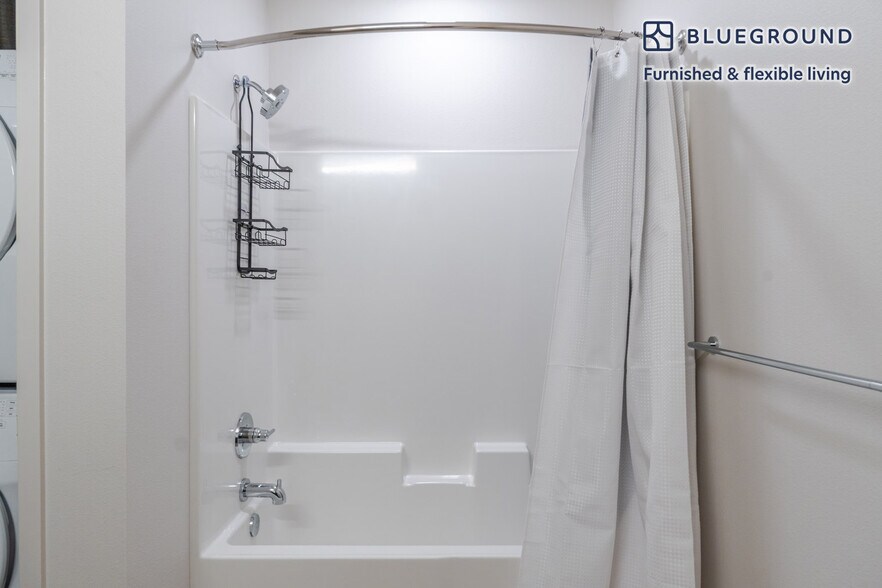 Building Photo - 1955 129th Ave NE