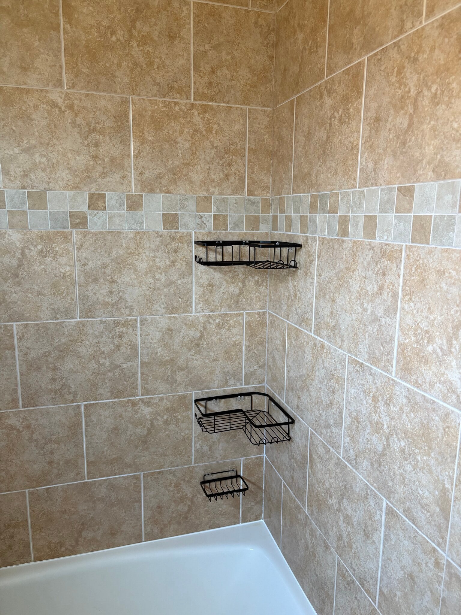 Shower - 1239 Amethyst St