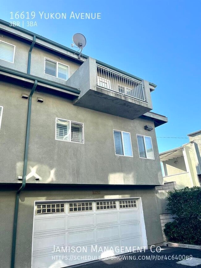 Building Photo - 16619 Yukon Ave