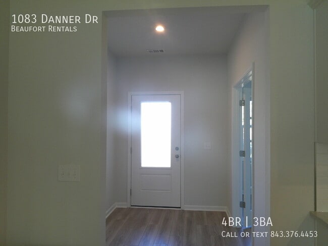 Building Photo - 1083 Danner Dr