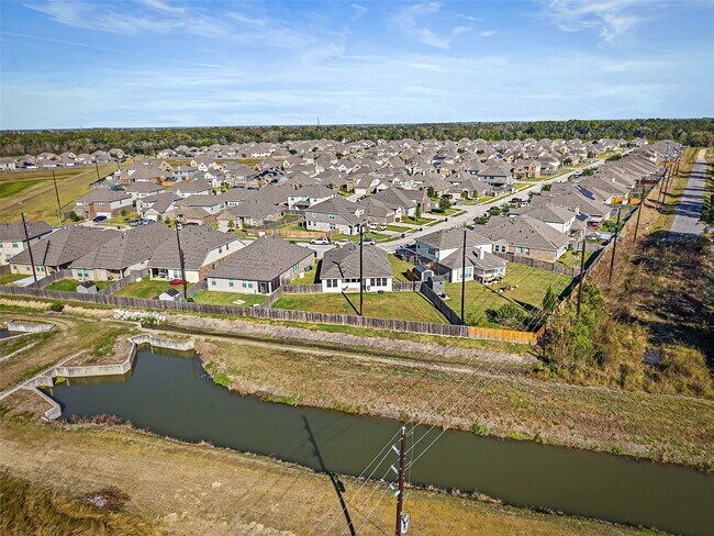 Building Photo - 126 Polar Bear Trl