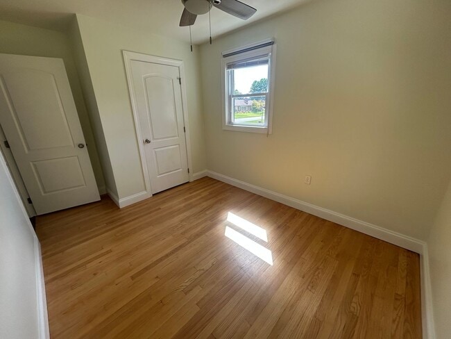 Building Photo - Beautiful Single Family Home