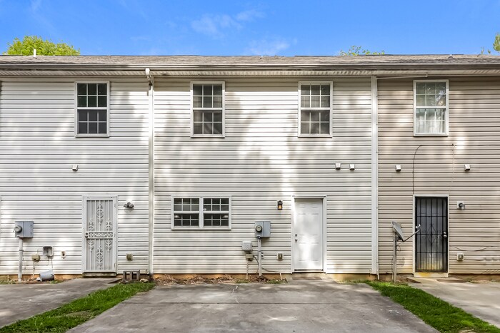 Building Photo - 6427 Olmadison Ln