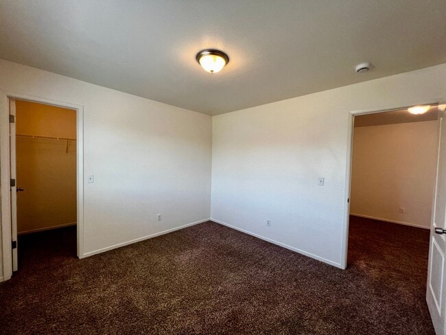 Building Photo - 1230 Sunup Dr