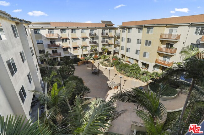 Building Photo - 13200 Pacific Promenade