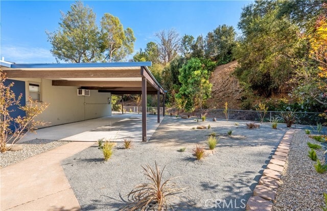 Building Photo - 4924 E Elsinore Ave