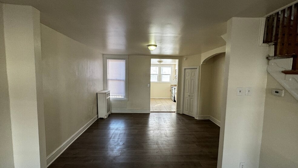 Building Photo - 4032 Maywood street