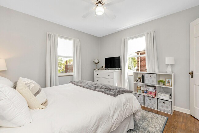 Building Photo - 1440 Elmwood Ave