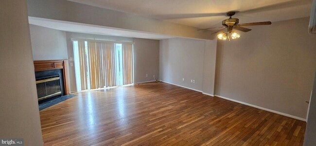 Building Photo - 5870 Chipwood Ct
