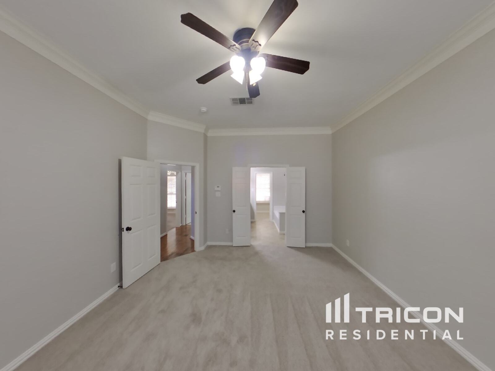 Building Photo - 2020 Hillcroft Dr