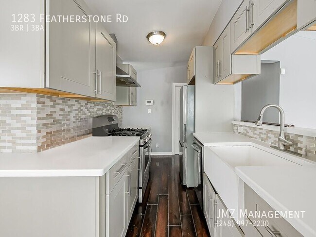 Building Photo - 1283 Featherstone Rd