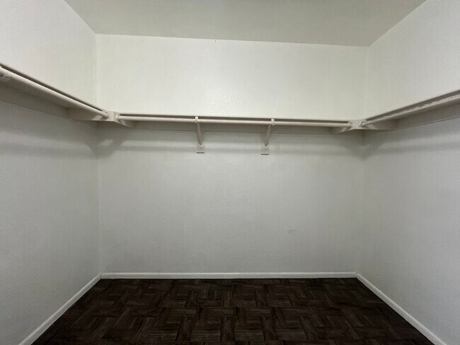 Building Photo - Charming 3-Bedroom Home in Horizons on Cam...