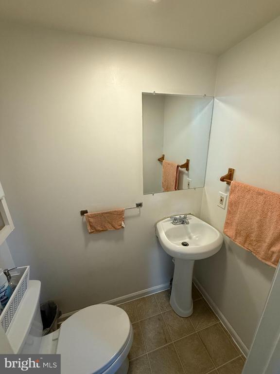 Building Photo - 410 N 5th Ave