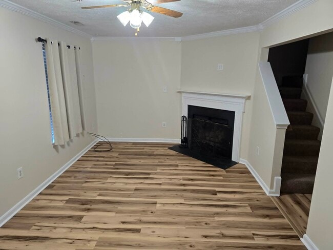 Building Photo - 45275 Elkton Ln