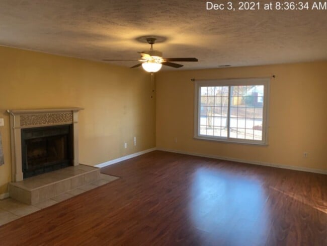 Building Photo - 6705 Pacific Ave