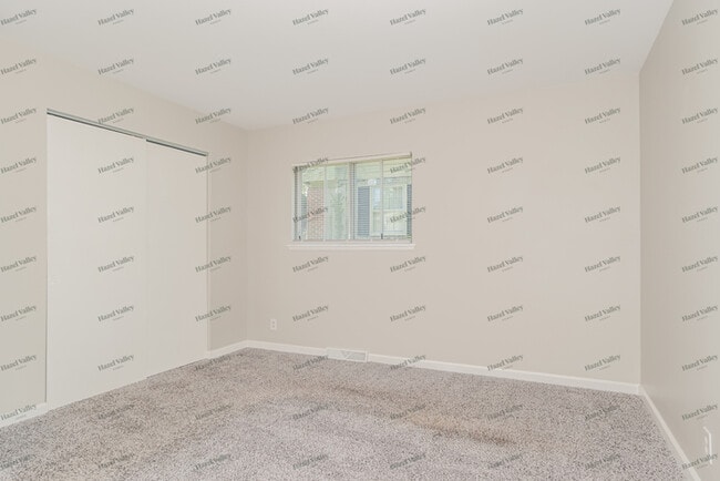 Building Photo - 11740 Fawnvalley Dr