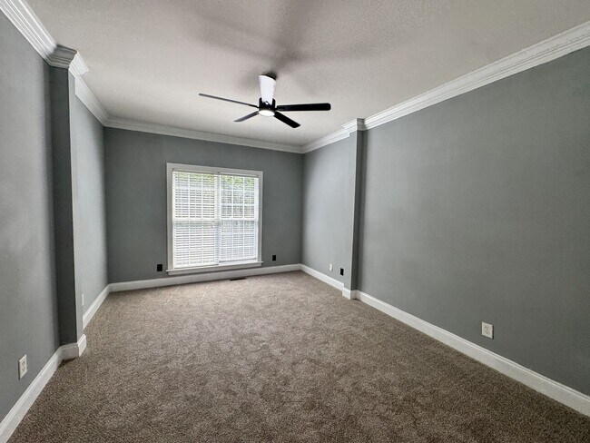 Building Photo - 515 Hannah McKenzie Dr