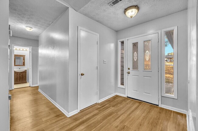 Building Photo - Ashbill