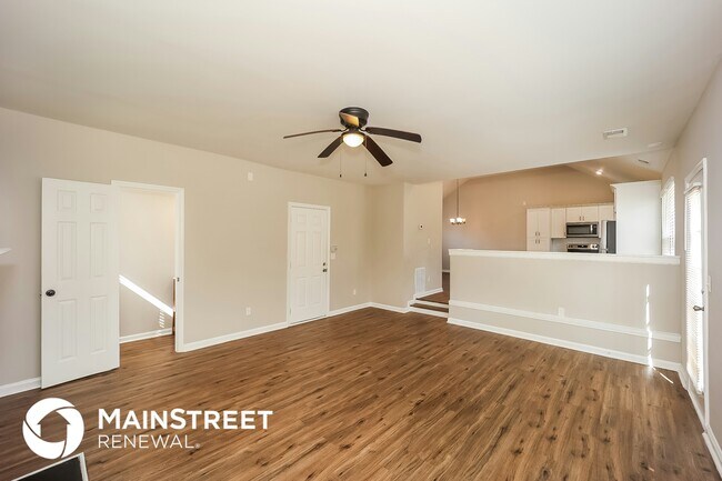 Building Photo - 220 Cinnamon Oak Cir