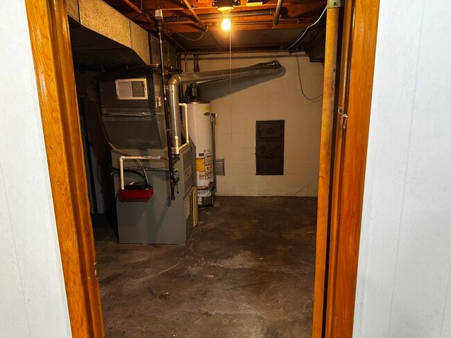 Building Photo - 24940 Cherry Hill St