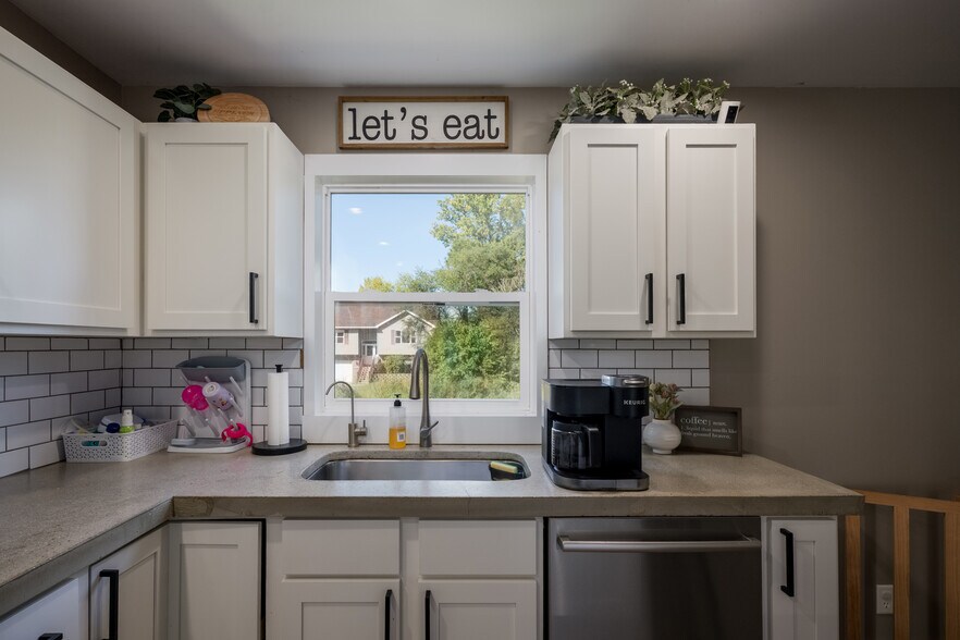 Building Photo - 6019 248th Ave