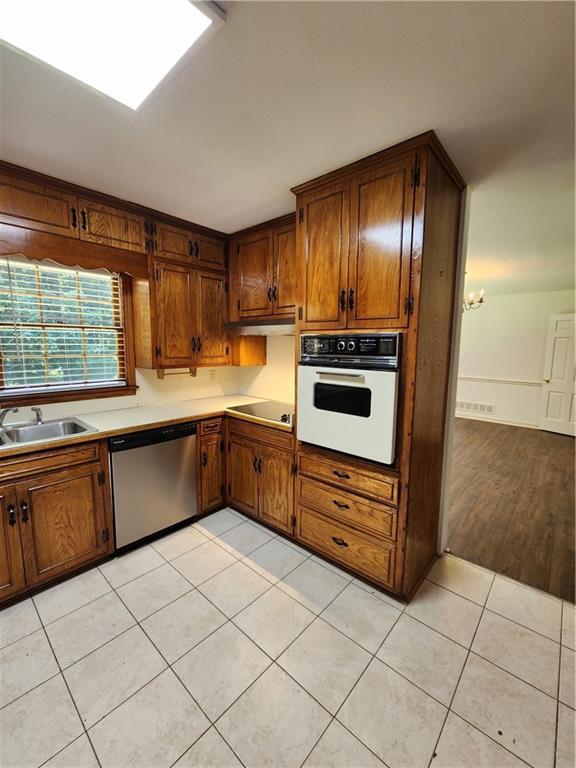 Building Photo - 2755 Beverly Hills Dr