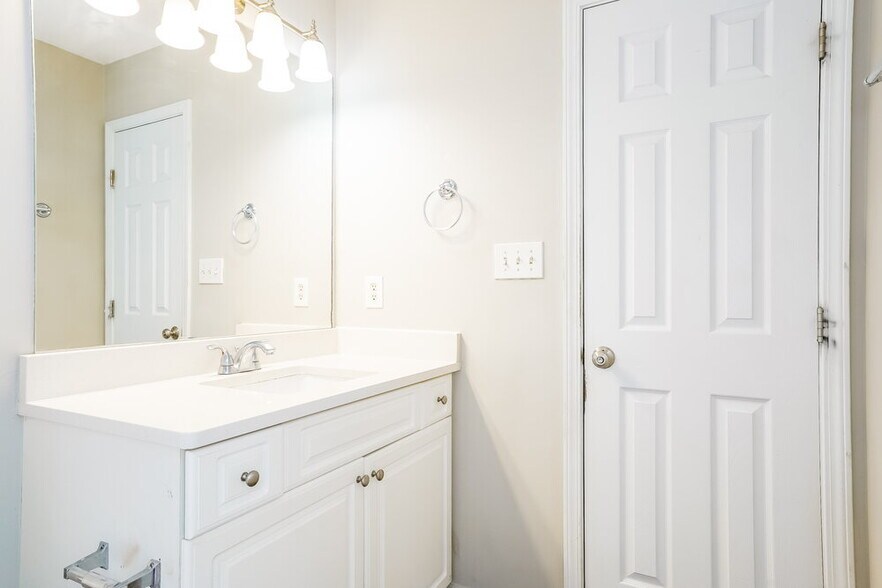 Building Photo - 5245 Noble Man Trail