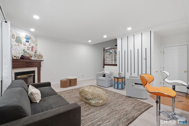 Building Photo - 7 Bridlewood