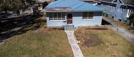 Building Photo - 64 Fullerwood Dr