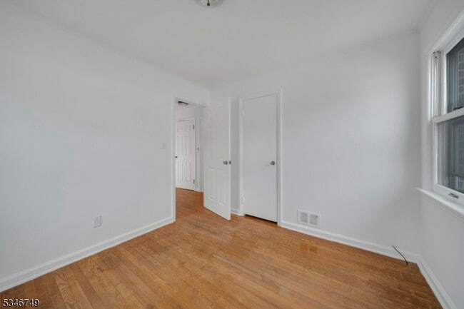 Building Photo - 47 Springfield Ave