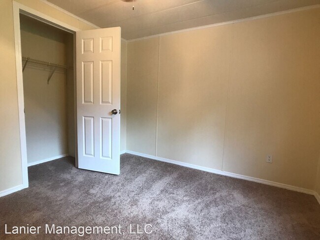 Building Photo - 3 br, 2 bath House - 150 Maple Dr