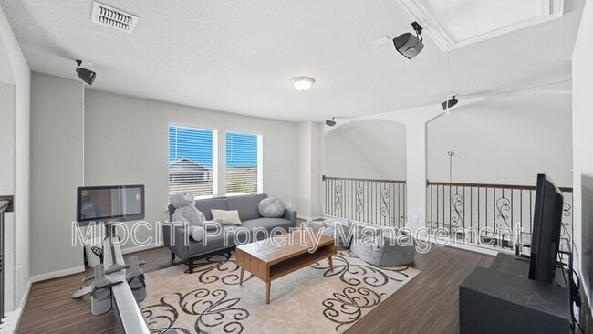 Building Photo - 6370 Tarrant Hl