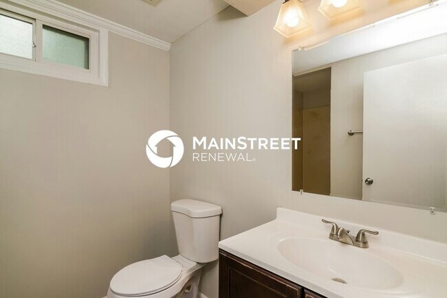 Building Photo - 4 Bedroom Pet-Friendly Home in LOUISVILLE,...