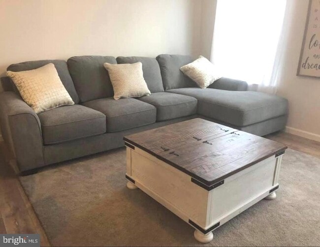 Building Photo - 3058 Goshen Dr