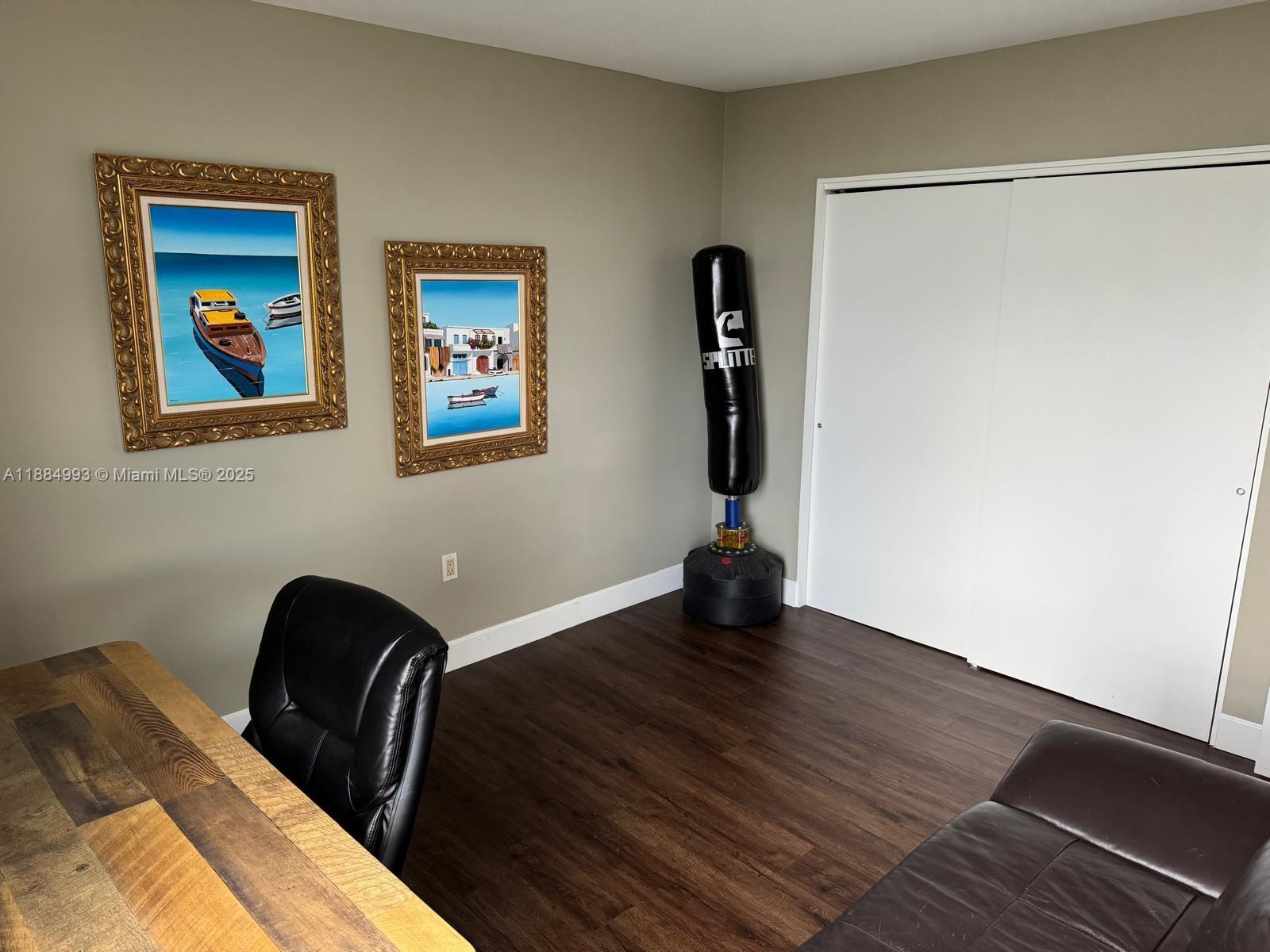 Building Photo - 3701 N Country Club Dr