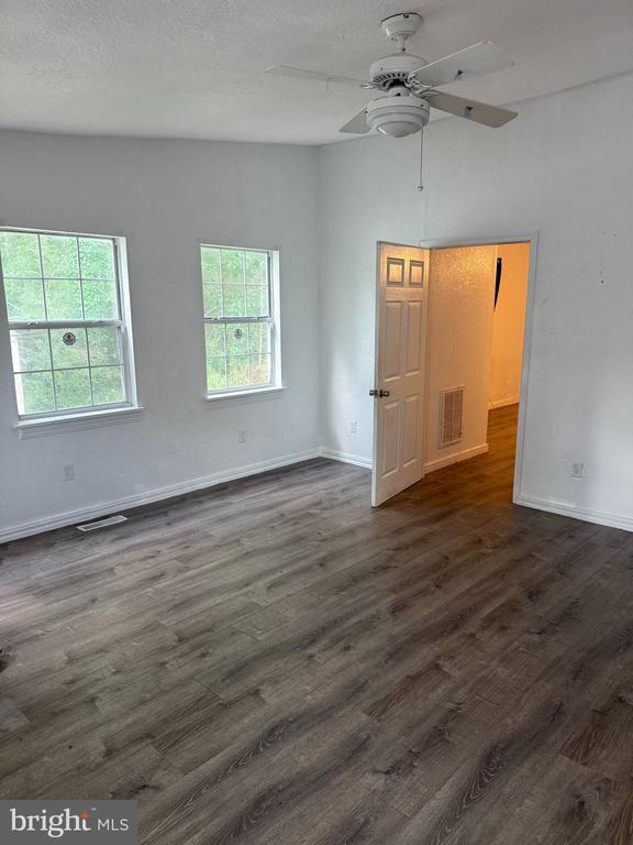 Building Photo - 1117 Beautiful St