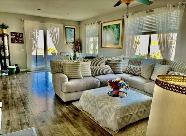 Building Photo - 31509 Tuberose Rd