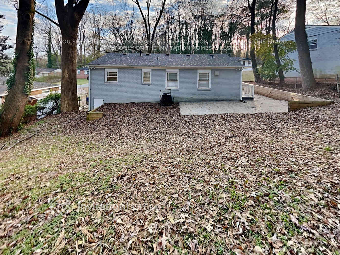 Building Photo - 300 Banberry Dr SE