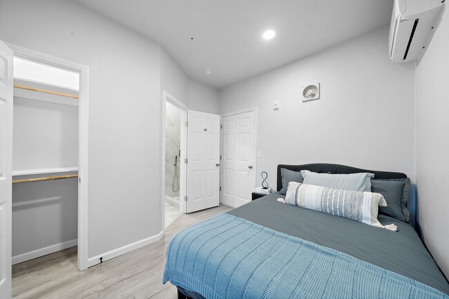 Building Photo - 803 Avenue K