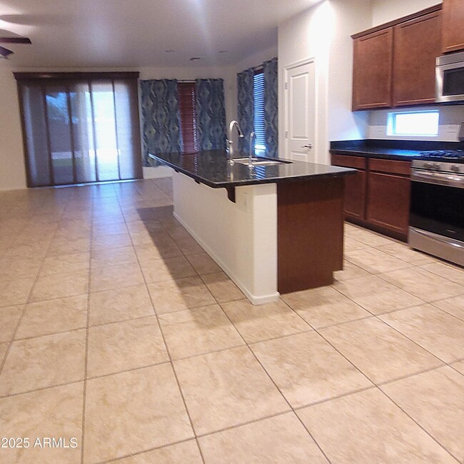 Building Photo - 18165 W Carmen Dr