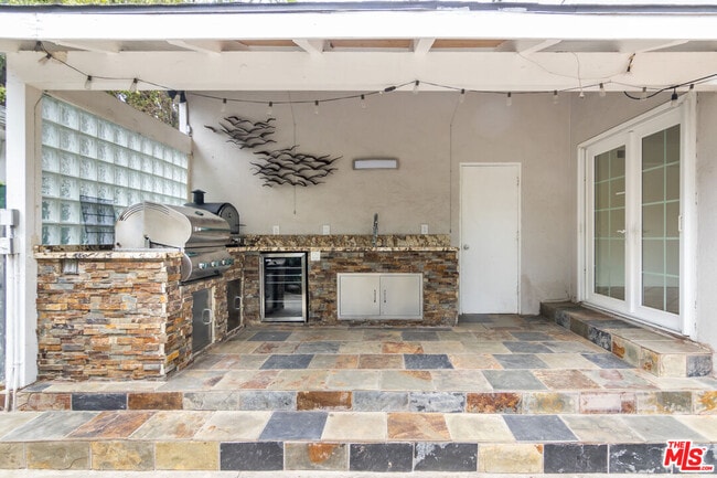 Building Photo - 5326 Leghorn Ave