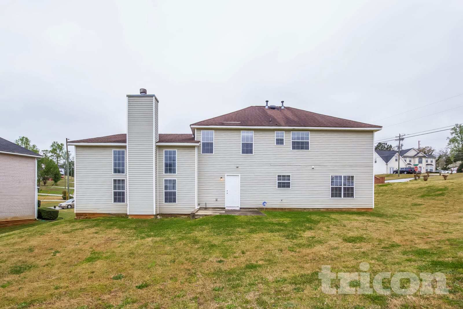 Building Photo - 3546 Riverview Club Dr