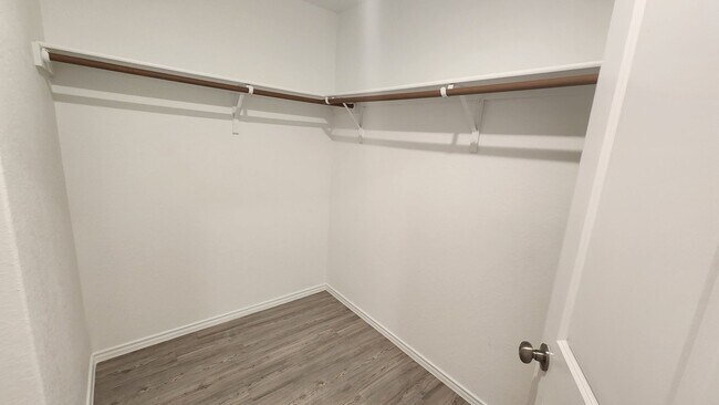 Building Photo - 2815 Charpak Dr