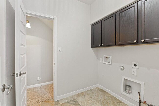 Building Photo - 506 Hummingbird Ln